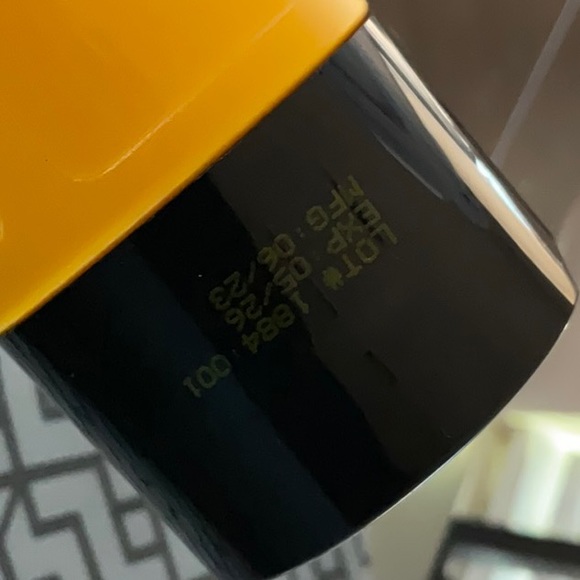 Sunny Isle Kids Care Moisture-Rich Leave-In Detangler 8oz (3/$30) - Picture 5 of 5